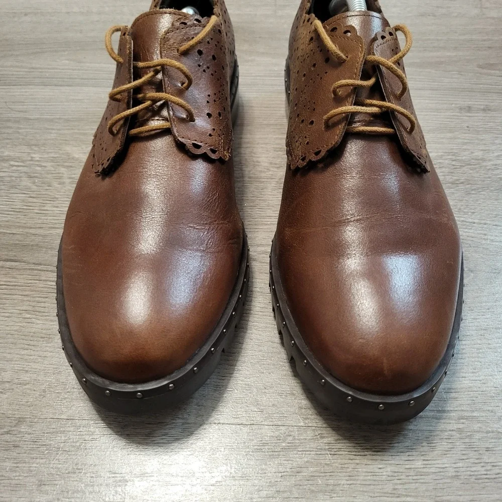 Sundance Brown Leather Scalloped Oxford Lug Sole Studded Shoes EU size 41 US 10